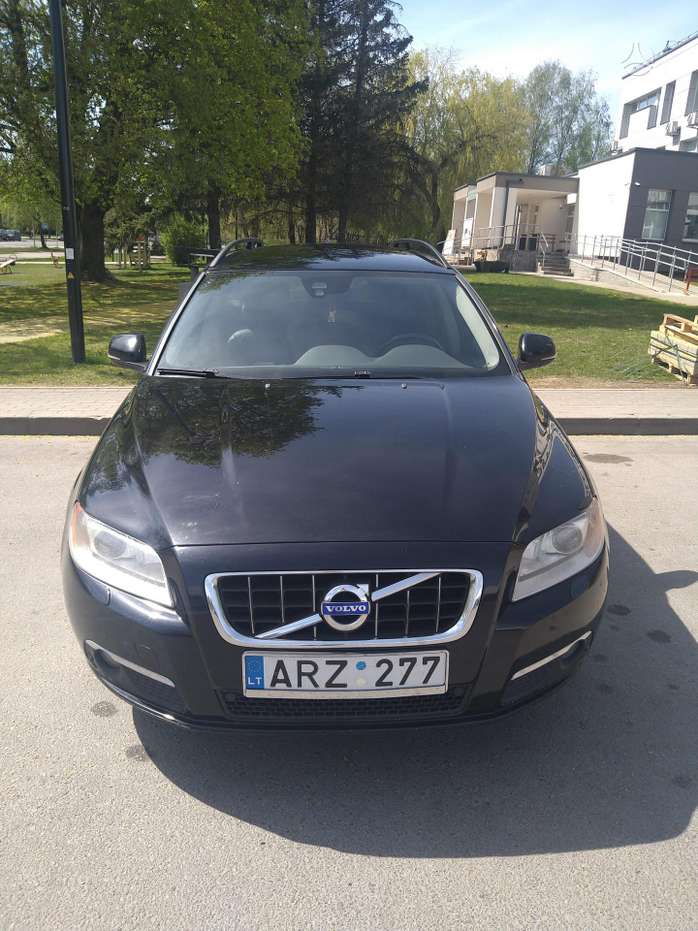 Volvo V70, 2.4 l., universalas