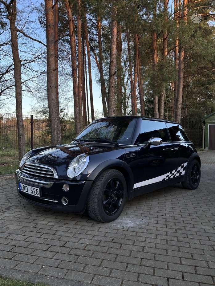 Mini Cooper, 1.6 l., hatchback
