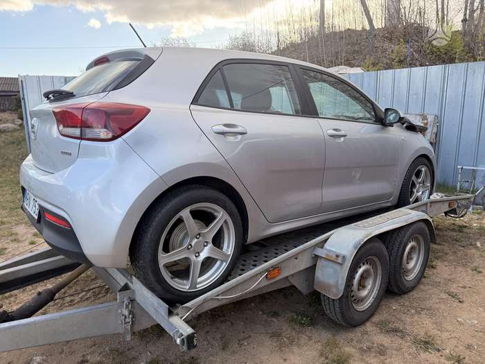 Kia Rio, 1.4 l., Хэтчбек