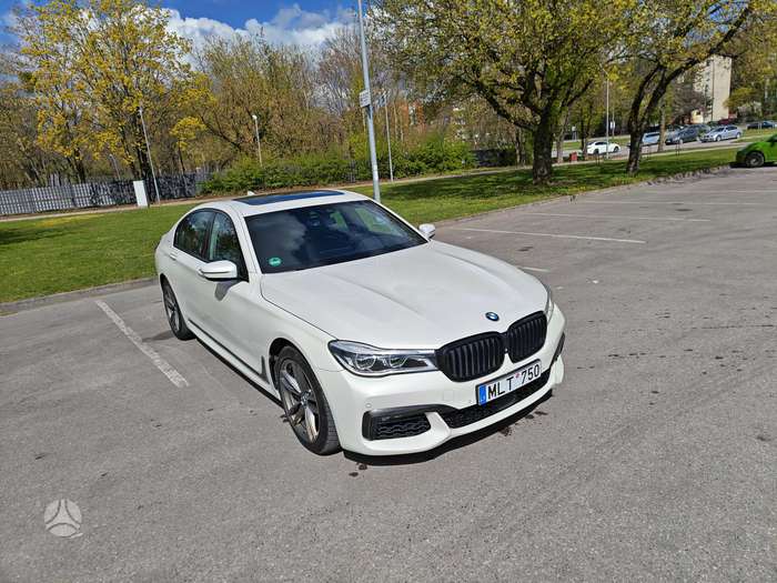 BMW 750, 3.0 l., Седан