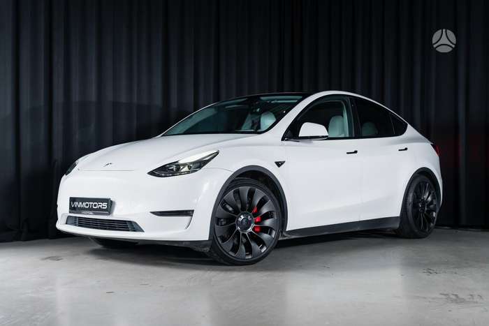 Tesla Model Y, off-road / crossover