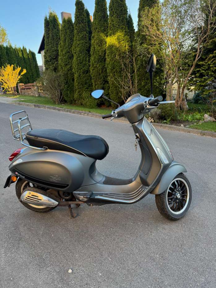 Piaggio Vespa 50cc, scooters / mopeds