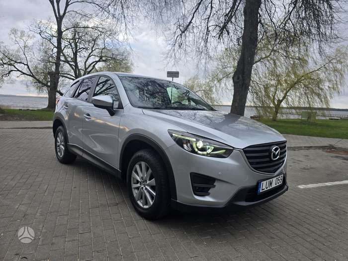 Mazda CX-5, 2.2 l., off-road / crossover
