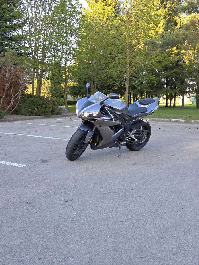 Yamaha R1 998cc, superbikes