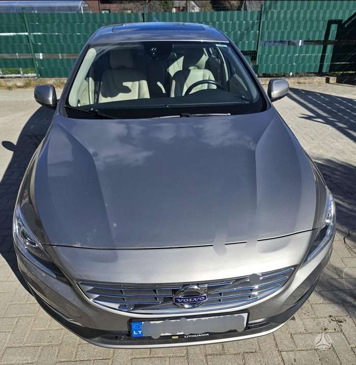 Volvo S60, 2.0 l., Седан