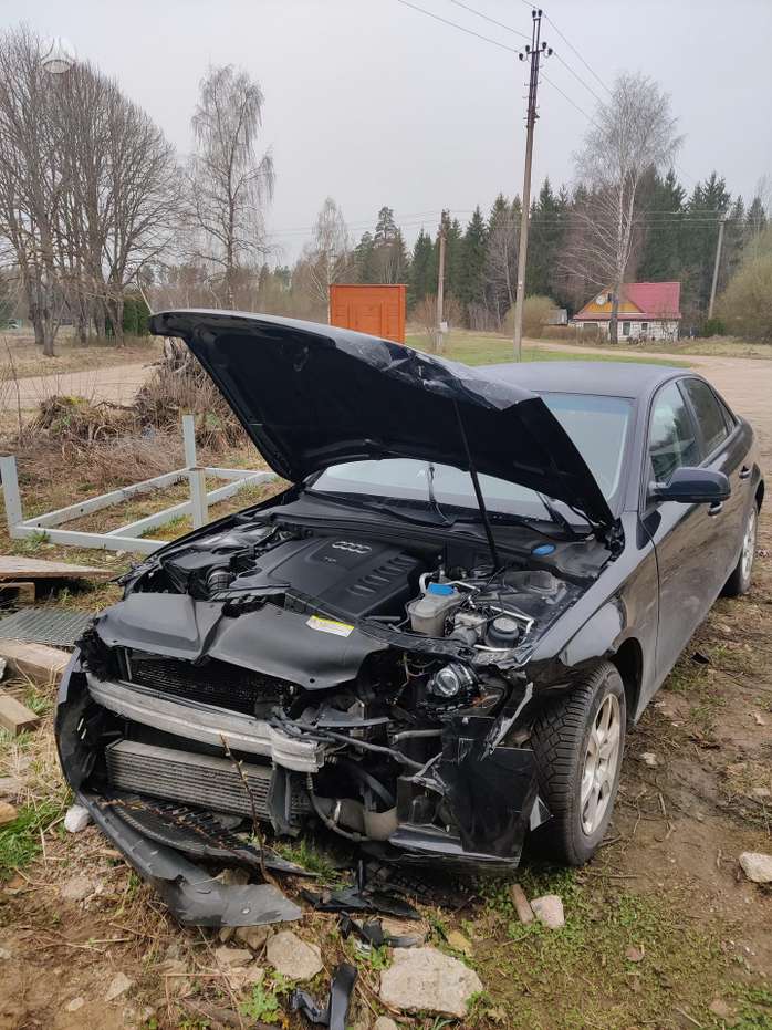 Audi A4, 2.0 l., Седан