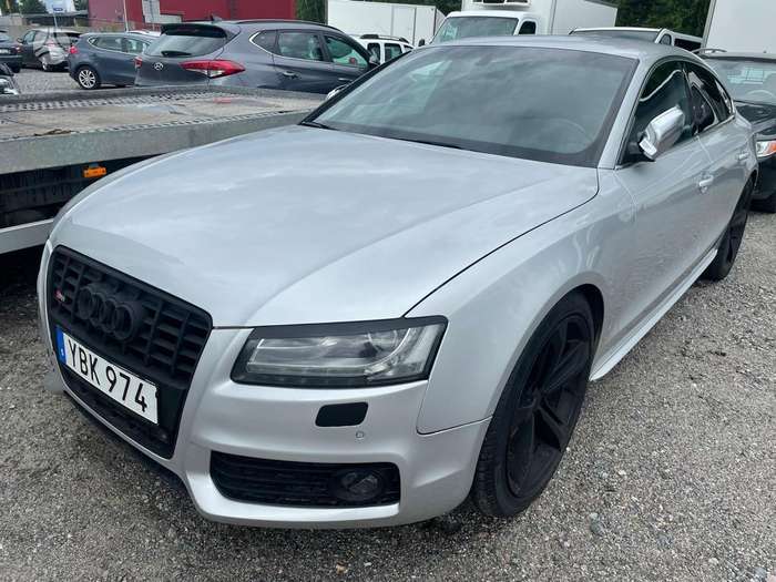 Audi S5, 3.0 l., Седан