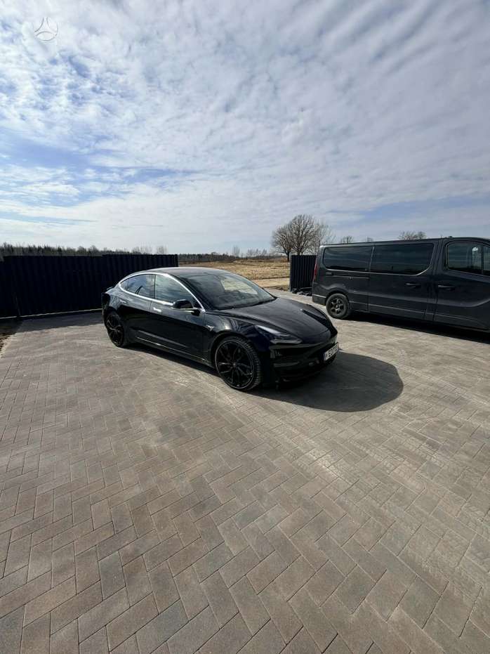 Tesla Model 3, 75 кВт·ч, Хэтчбек