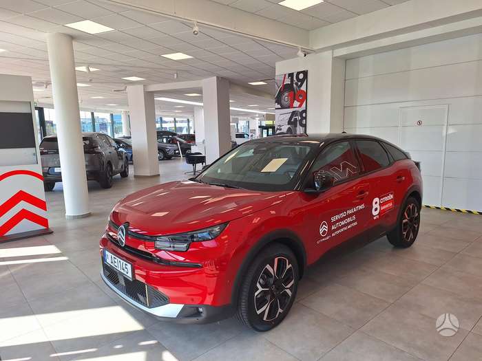 Citroen C4, 1.2 l., hatchback