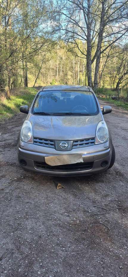 Nissan Note, 1.6 l., Седан