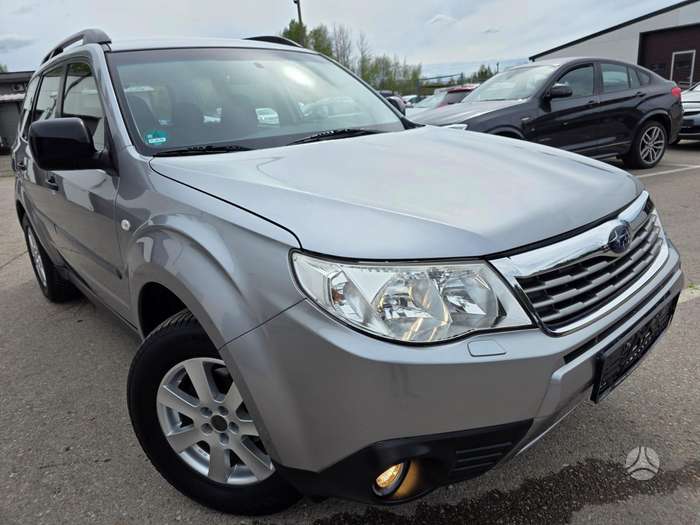 Subaru Forester, 2.0 l., Внедорожник / Кроссовер