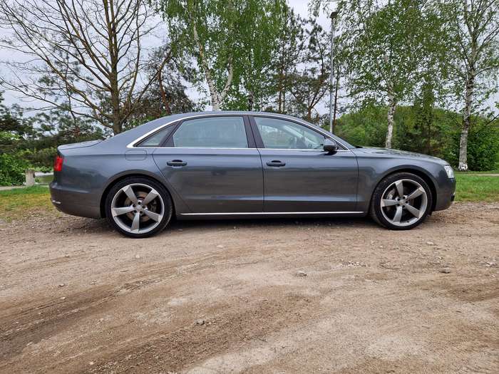 Audi A8, 4.0 l., Седан