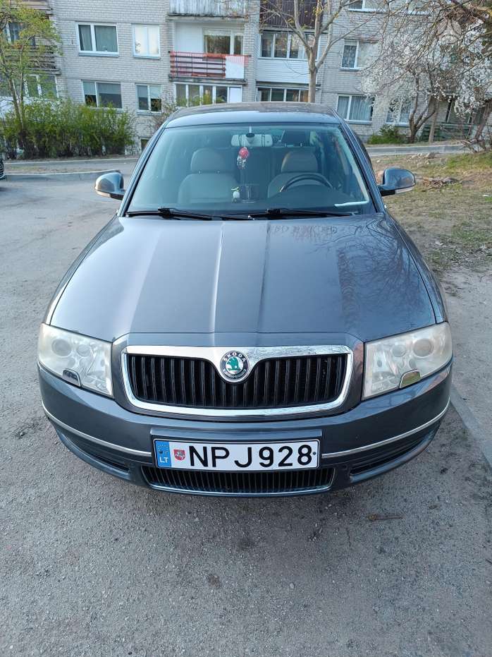 Skoda Superb, 2.5 l., Седан