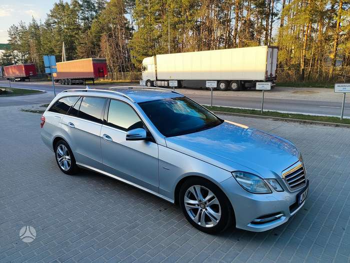 Mercedes-Benz E200, 2.1 l., universalas