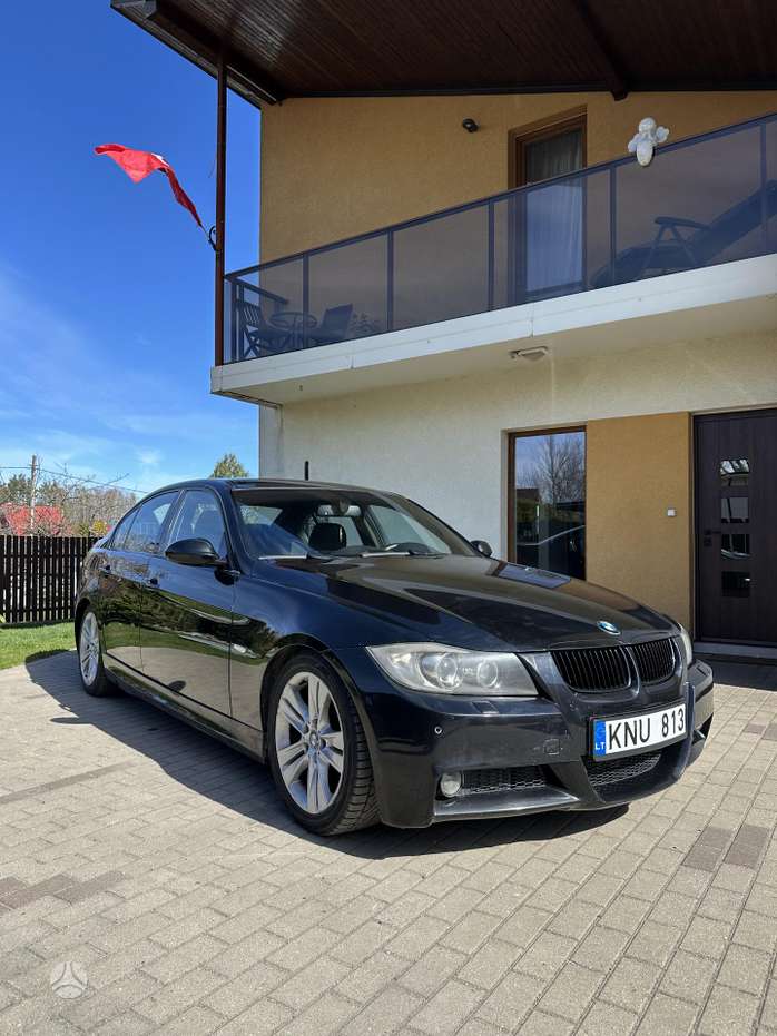 BMW 330, 3.0 l., Седан