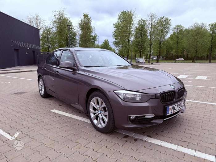 BMW 318, 2.0 l., sedanas