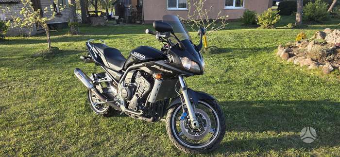 Yamaha FZ-S 1000 1000cc, touring / sport touring / туристические