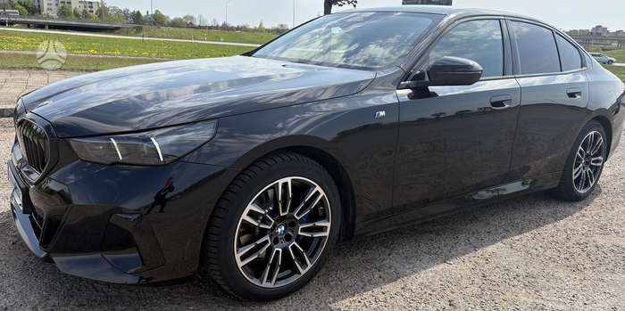 BMW 520, 2.0 l., Седан