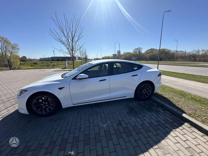Tesla Model S, 75 kWh, hatchback