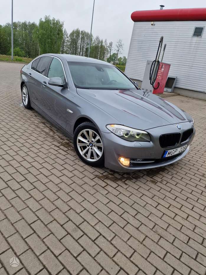 BMW 520, 2.0 l., Седан