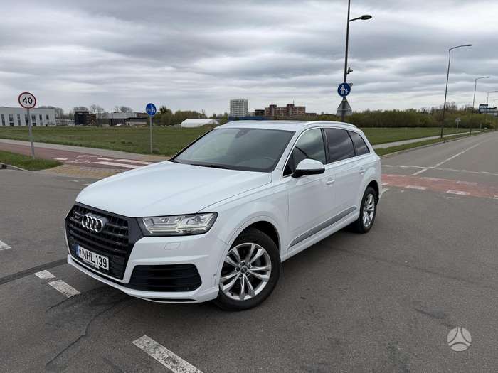 Audi Q7, 3.0 l., off-road / crossover