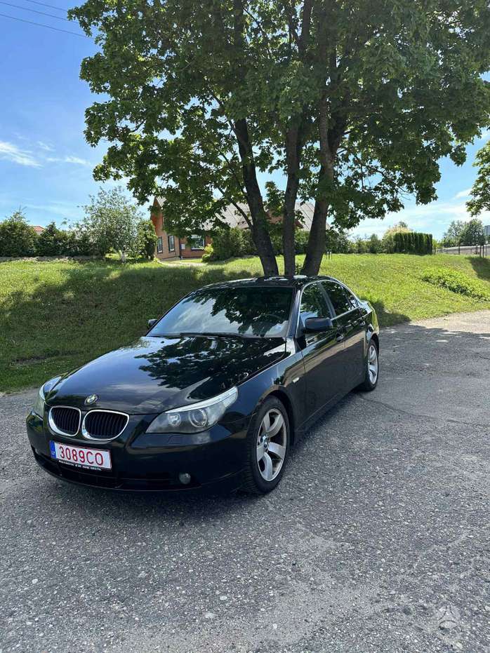 BMW 525, 2.5 l., Седан