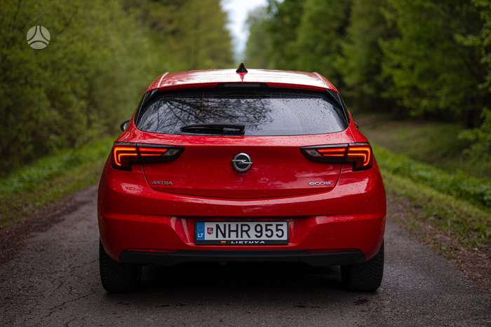 Opel Astra, 1.6 l., hatchback
