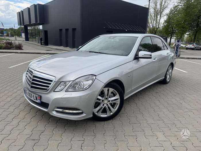 Mercedes-Benz E250, 2.2 l., Седан