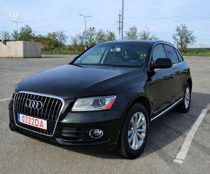 Audi Q5, 2.0 l., Внедорожник / Кроссовер
