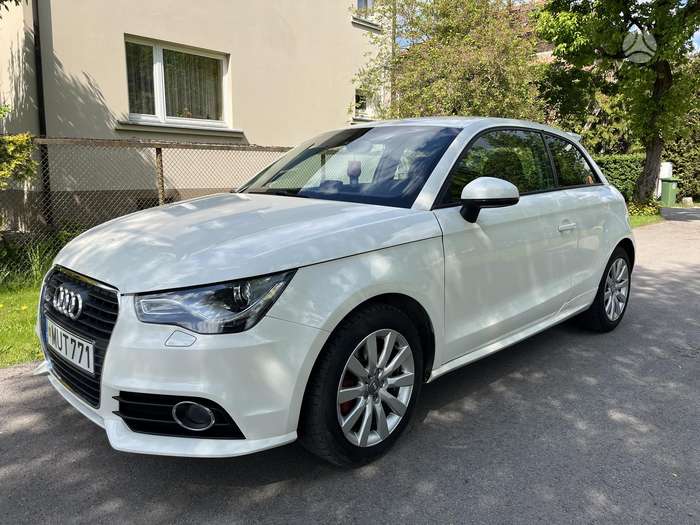 Audi A1, 1.6 l., Хэтчбек