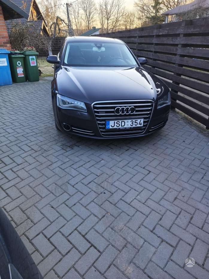 Audi A8, 3.0 l., Седан