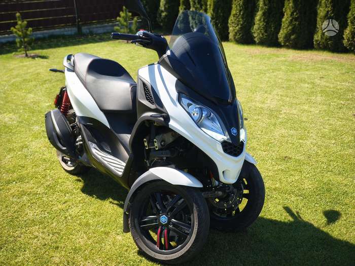 Piaggio MP3 300cc, трициклы