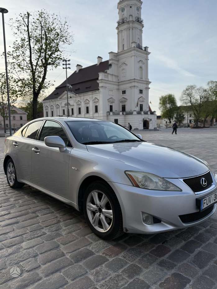Lexus IS 220, 2.2 l., Седан