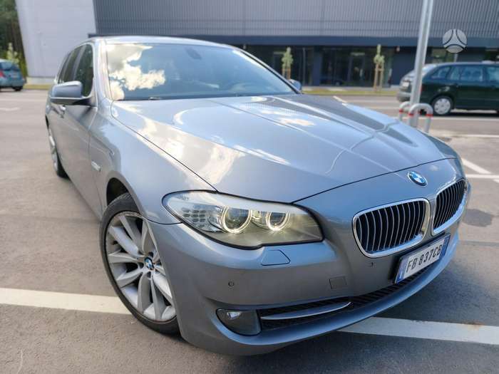 BMW 520, 2.0 l., universalas