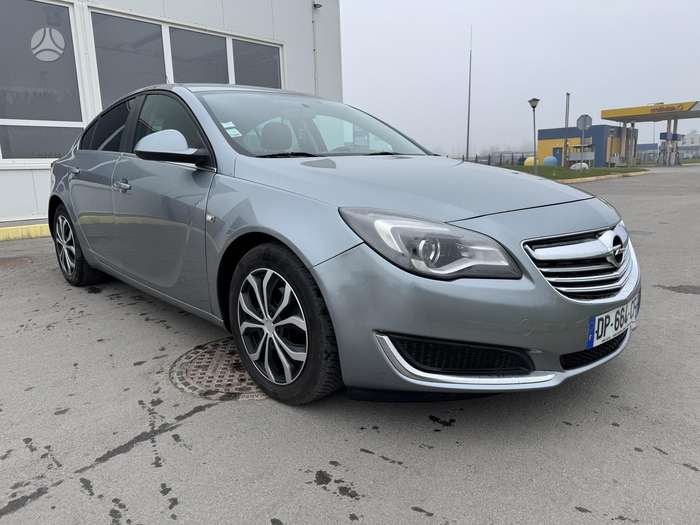 Opel Insignia, 2.0 l., Седан