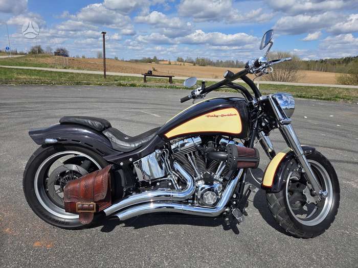 Harley-Davidson FLSTC 1584cc, choppers / cruisers / custom
