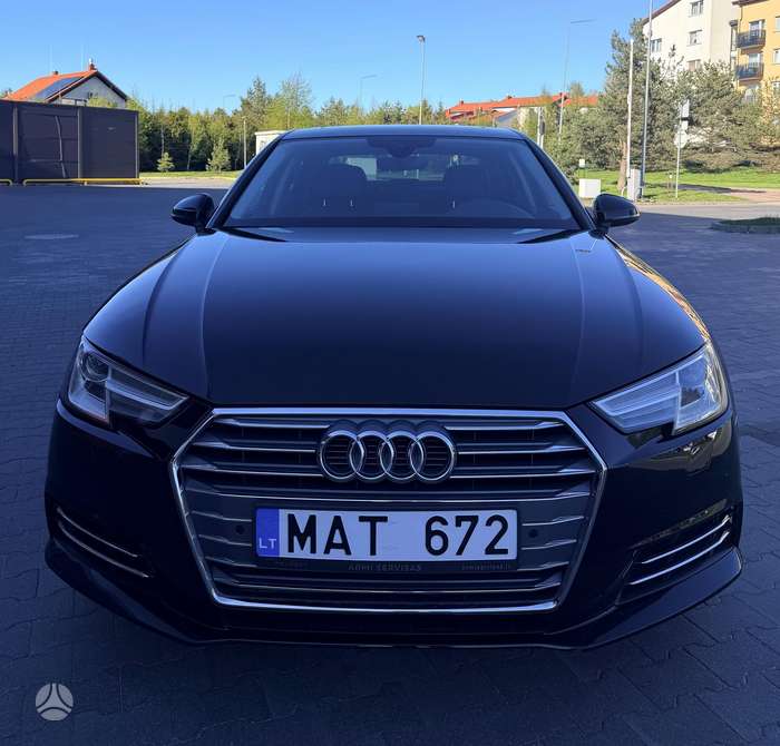 Audi A4, 2.0 l., Седан