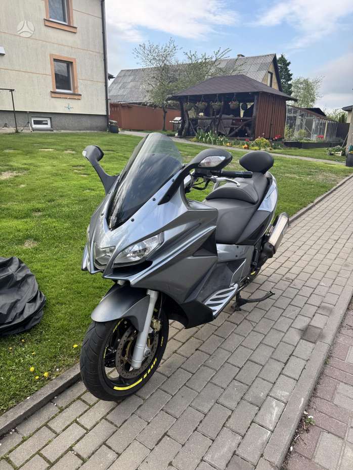 Aprilia SRV 839cc, scooters / mopeds