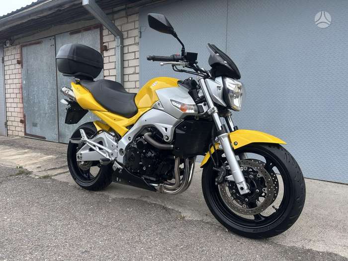 Suzuki GSR 600cc, street / classic