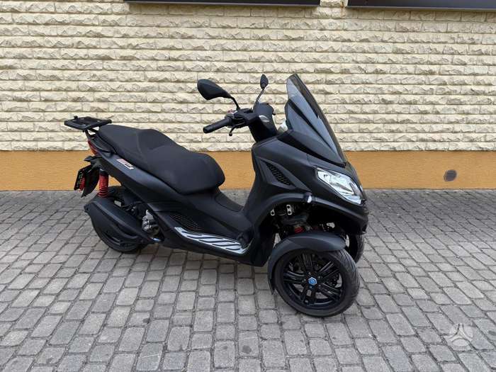 Piaggio MP3 278cc, triračiai