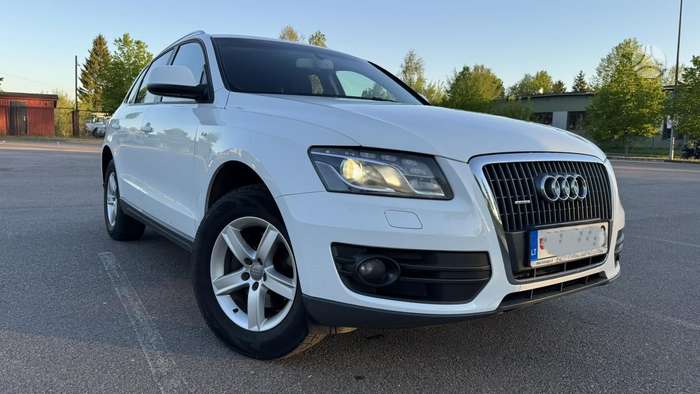 Audi Q5, 2.0 l., Внедорожник / Кроссовер