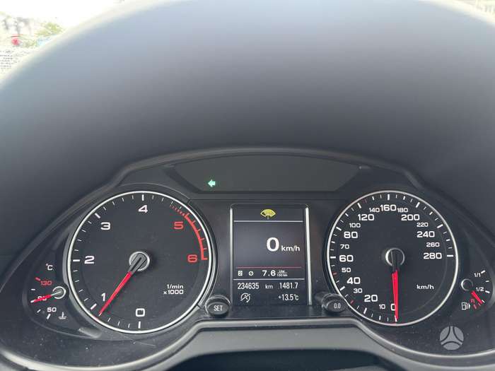 Audi Q5, 2.0 l., Внедорожник / Кроссовер