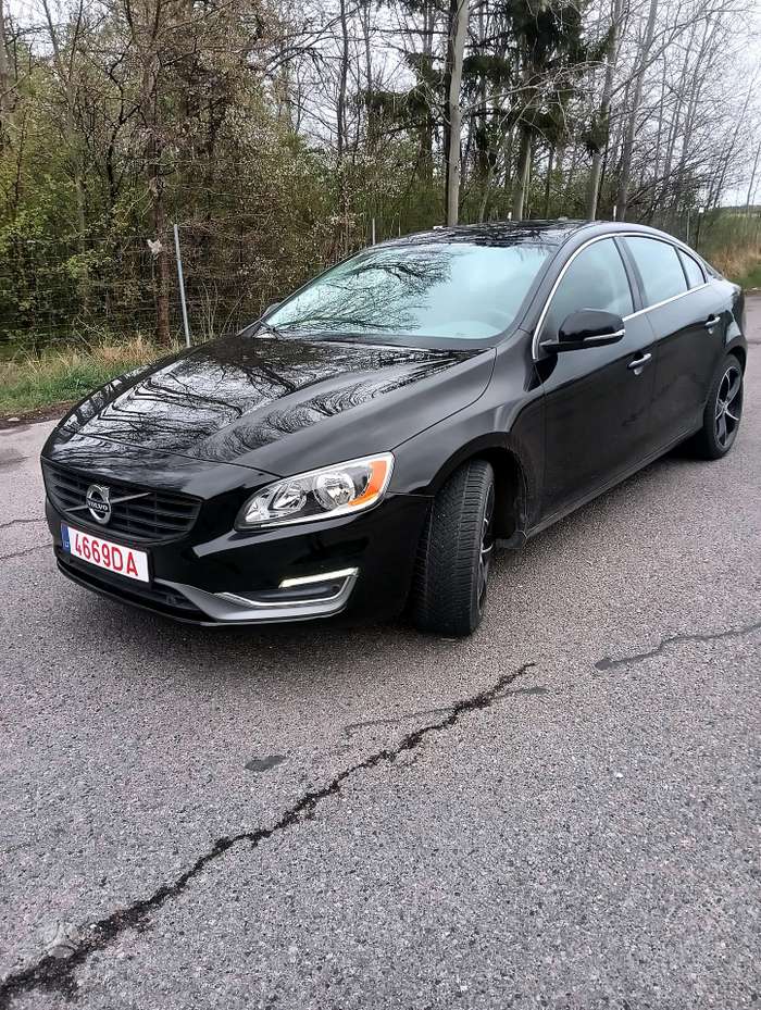 Volvo S60, 2.0 l., Седан