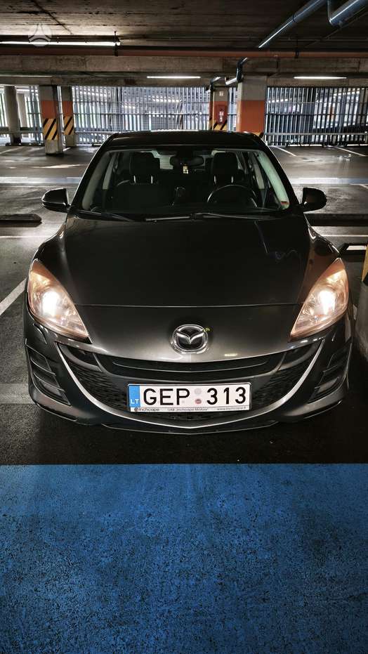 Mazda 3, 1.6 l., hatchback