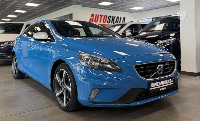 Volvo V40, 2.0 l., Хэтчбек