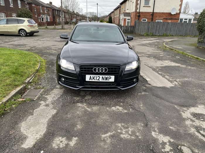 Audi A4, 2.0 l., Седан
