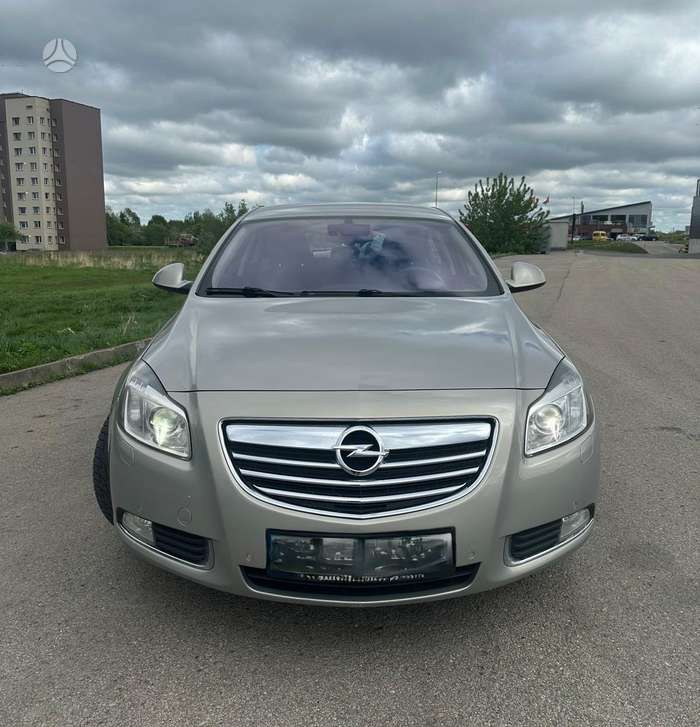 Opel Insignia, 2.0 l., hatchback