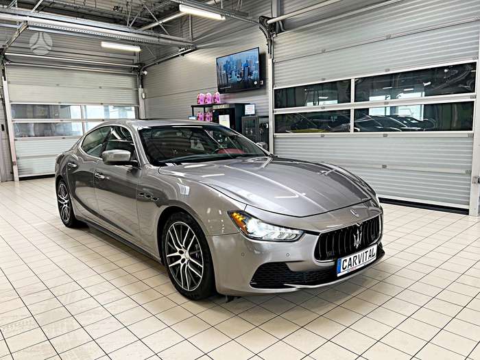 Maserati Ghibli, 3.0 l., Седан