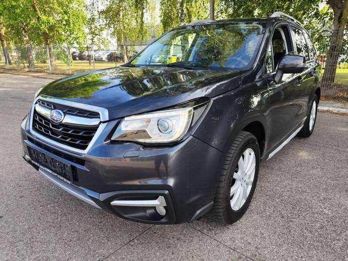 Subaru Forester, 2.0 l., off-road / crossover
