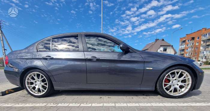BMW 320, 2.0 l., Седан